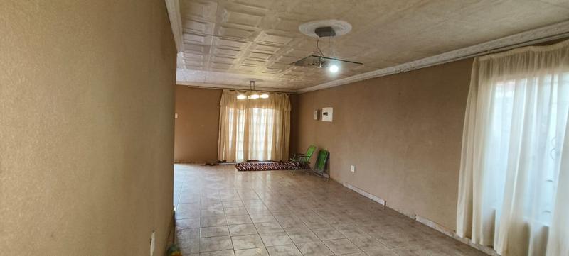 3 Bedroom Property for Sale in Tlhabane West North West